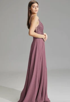 Abendkleid aus Materialmix