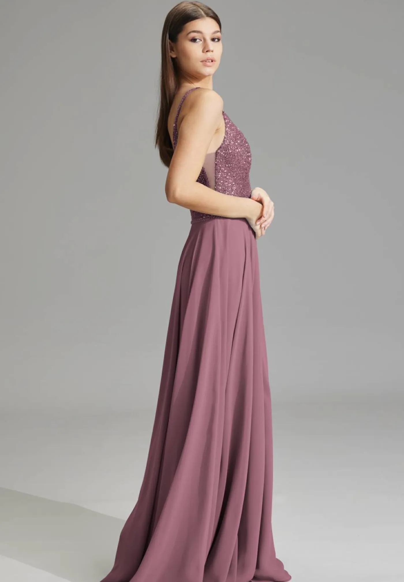 Abendkleid aus Materialmix