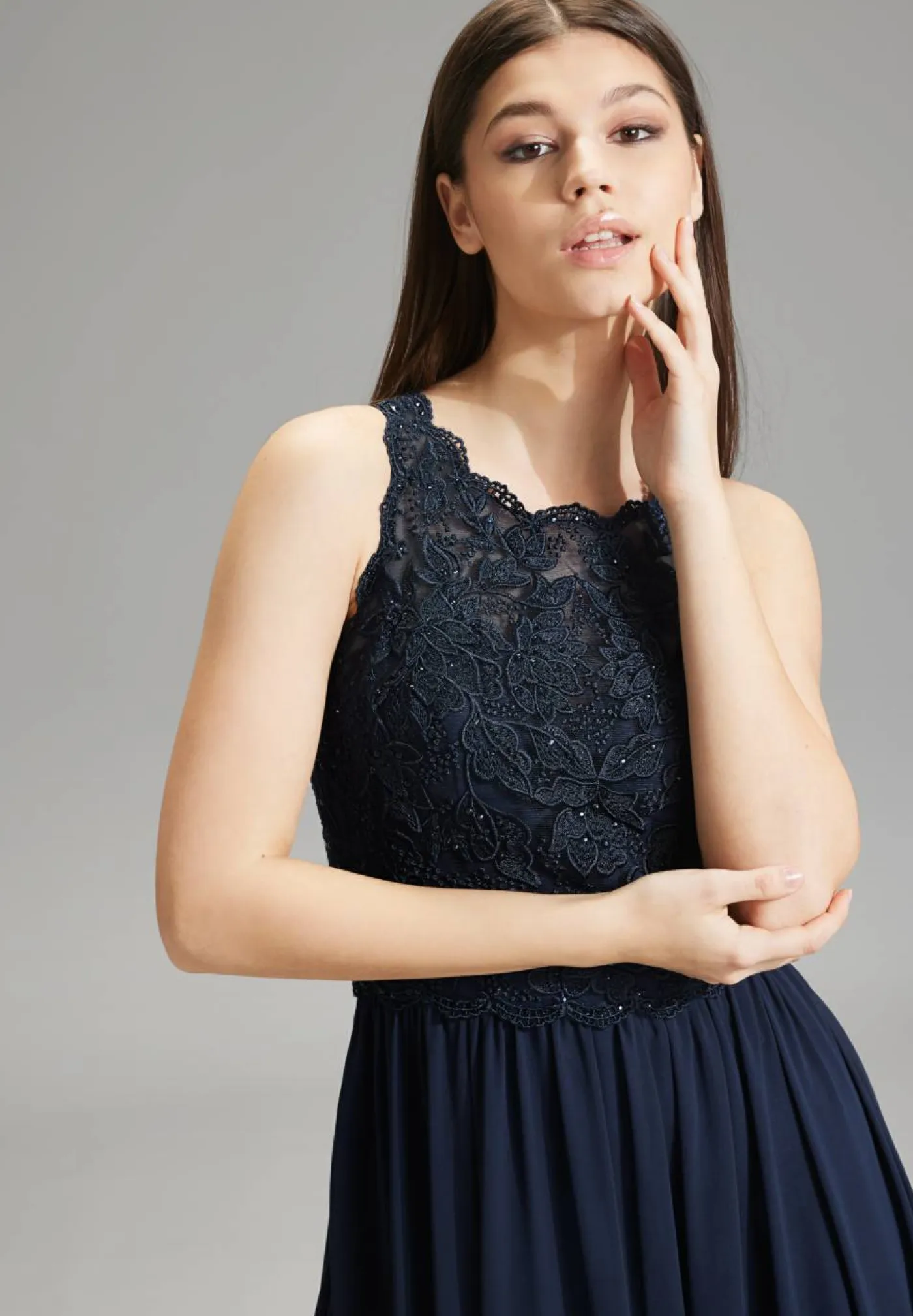 Abendkleid "High-closed"
