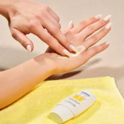 Aqua Serum Daily Skin Defense SPF 50+