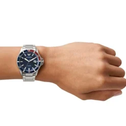 Armbanduhr