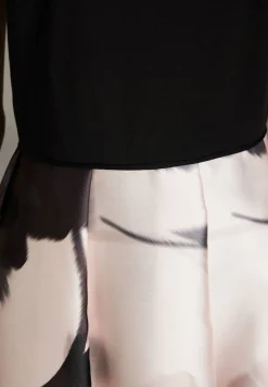 Cocktail Kleid aus bedrucktem Twill