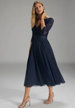 Cocktailkleid aus Material-Mix