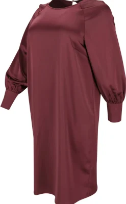 Curvy Kleid 