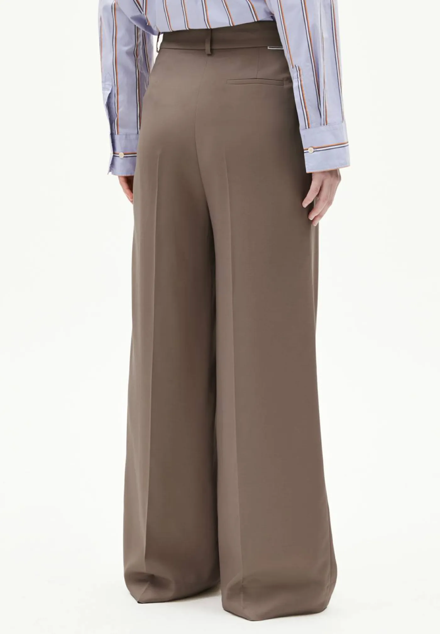 Hose "Kaayua"