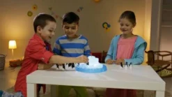 Kinderspiel "Plitsch-Platsch Pinguin"