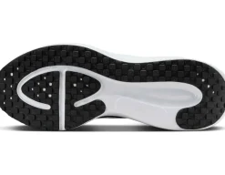 Laufschuh "Revolution 8"