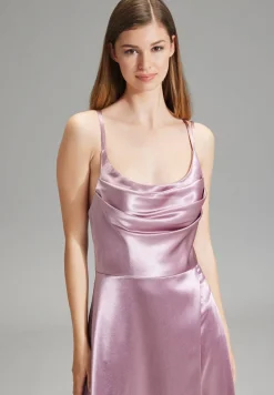 Satin-Abendkleid mit Gehschlitz