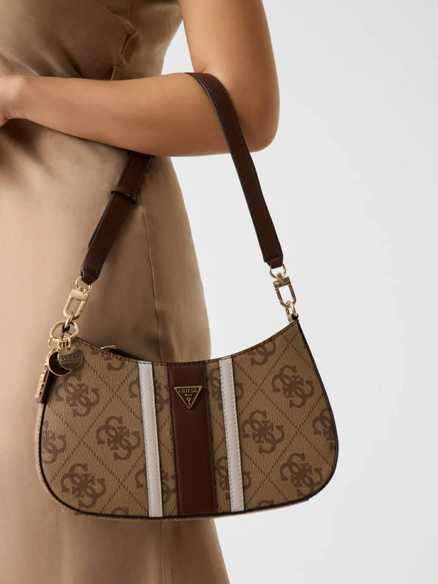 Schultertasche "Noelle"