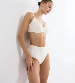 Slip "Illusion Curve"