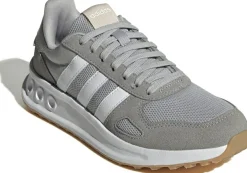 Sneakers "Run 84"
