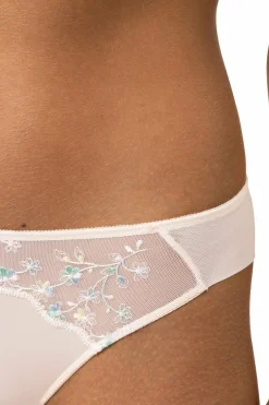 String "Delightful"