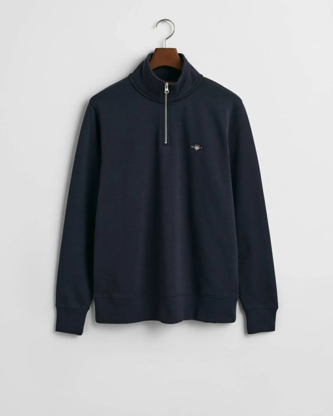Sweatshirt "Shield"