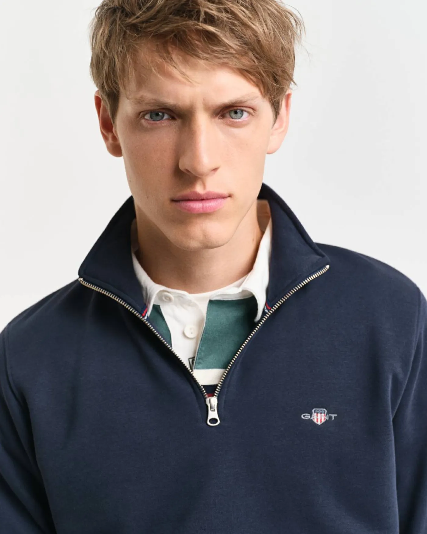 Sweatshirt "Shield"
