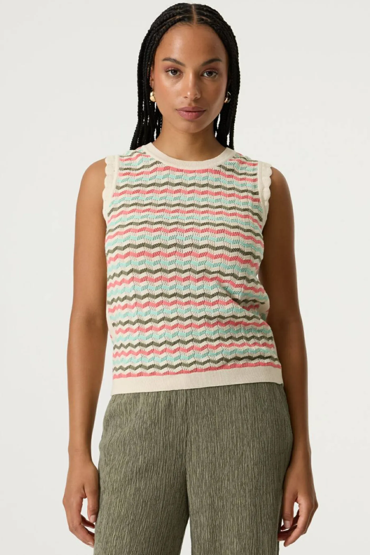 Top "R260221"