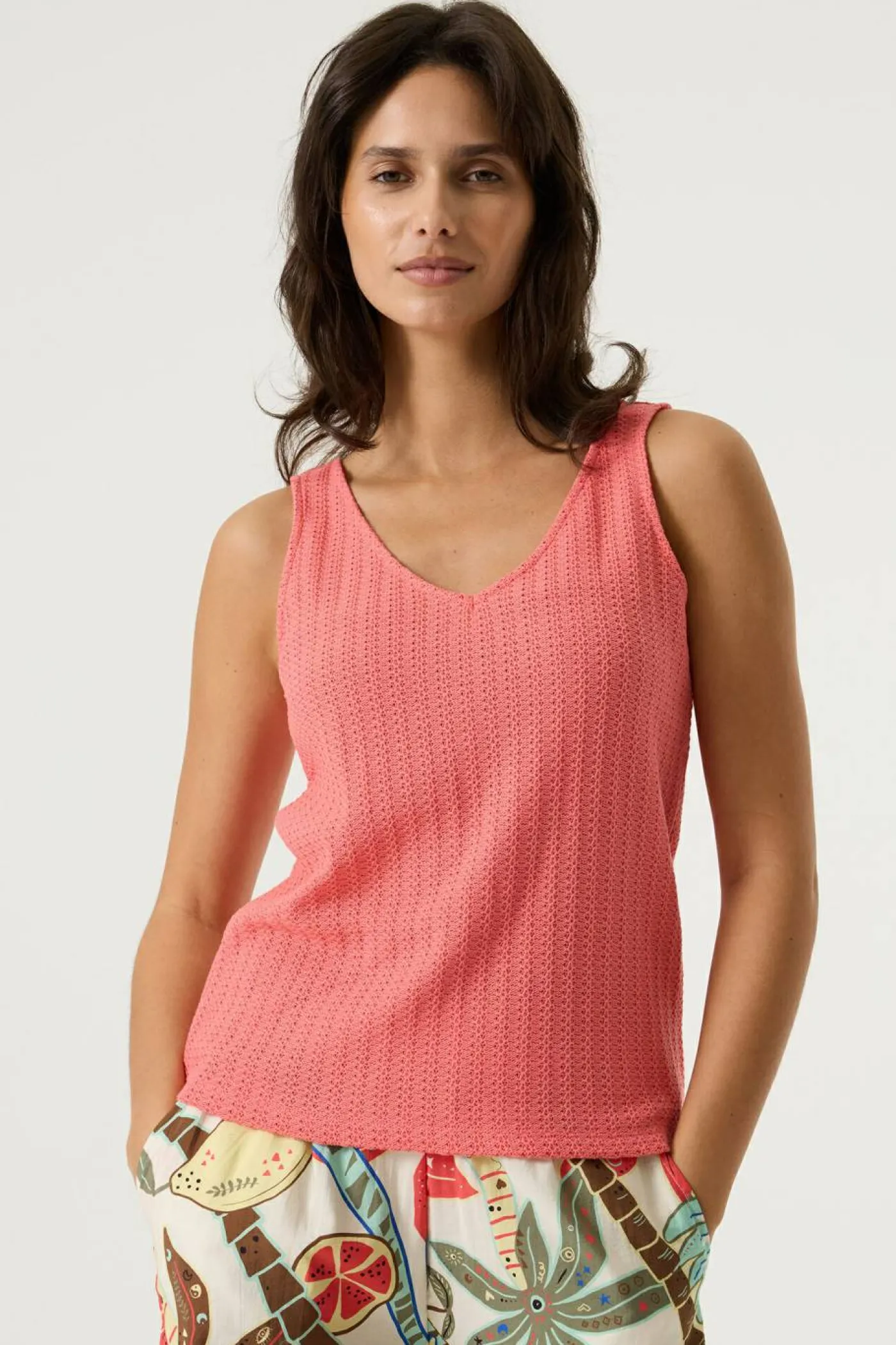 Top "R260222"