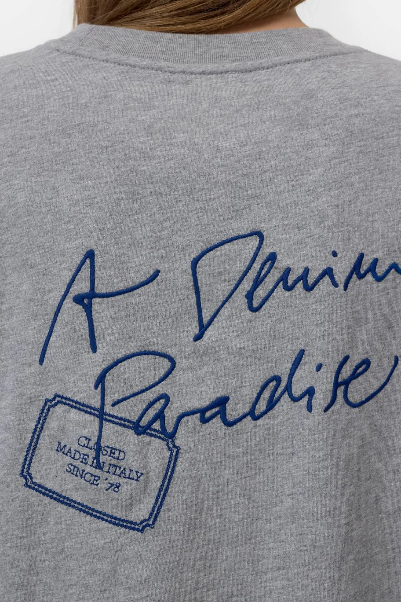 T-Shirt mit Stickerei