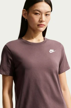 T-Shirt "Sportswear Club Essentials"