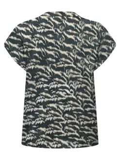 T-Shirt "Lion Life"