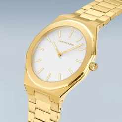 Uhr 