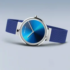 Uhr 