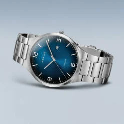 Uhr "Titanium"