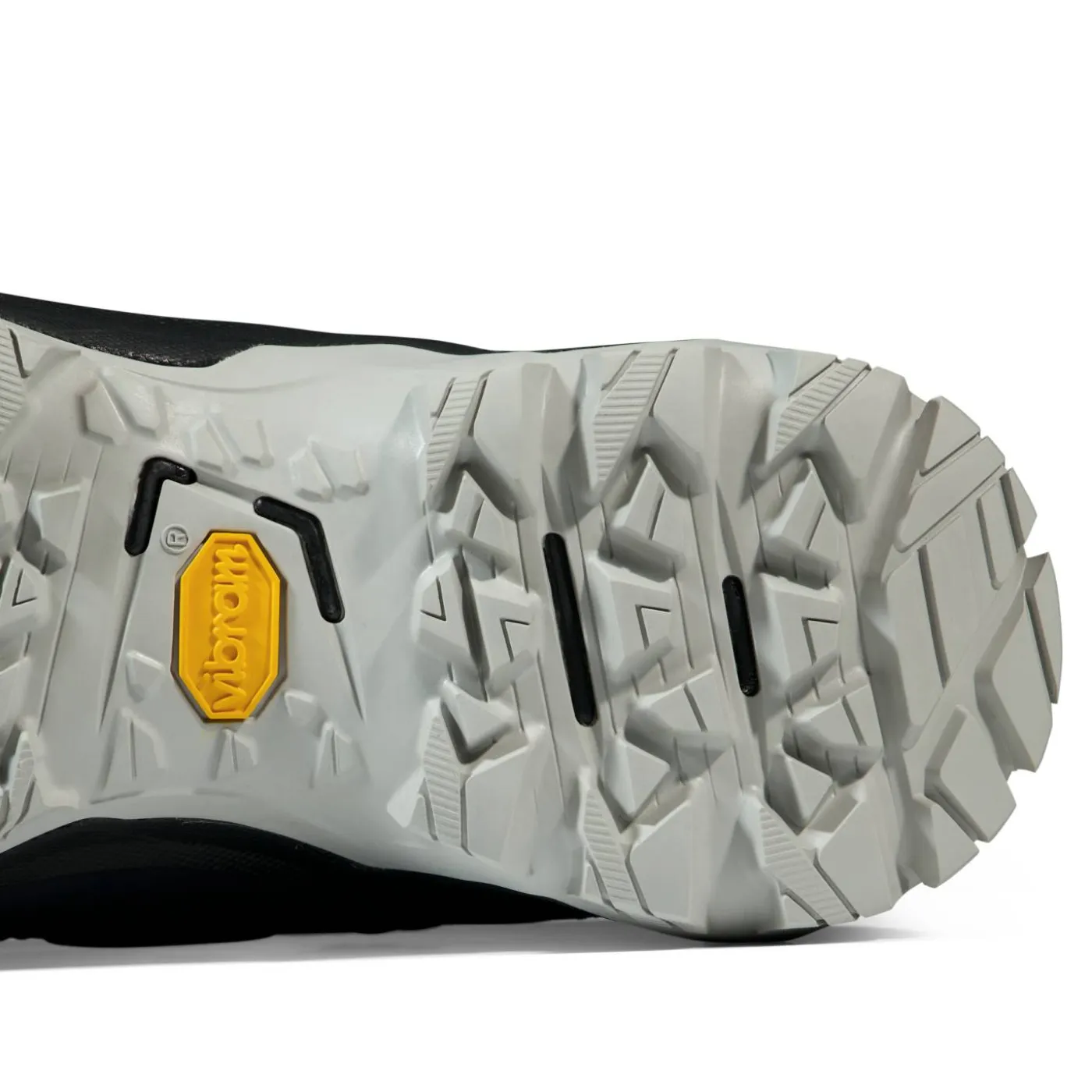 Wanderschuh "Nova IV Low GTX W"